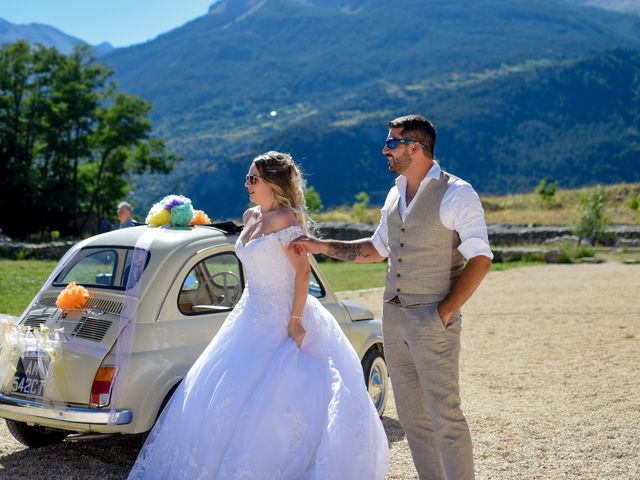 Le mariage de Valentin et Cloé à Mont-Dauphin, Hautes-Alpes 21