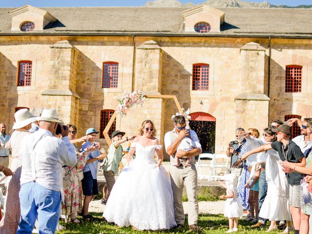 Le mariage de Valentin et Cloé à Mont-Dauphin, Hautes-Alpes 34