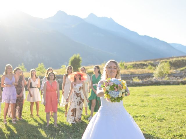 Le mariage de Valentin et Cloé à Mont-Dauphin, Hautes-Alpes 43