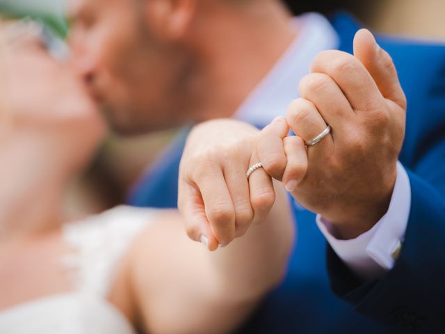 Le mariage de Romain et Marine à Saint-Trivier-sur-Moignans, Ain 12