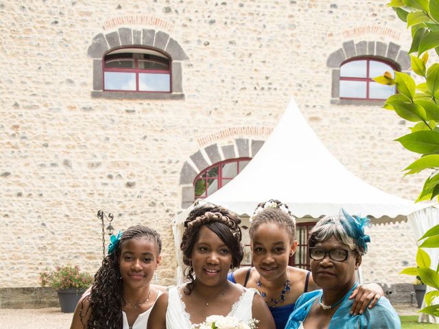 Le mariage de Mickael et Chrystelle à Collanges, Puy-de-Dôme 11