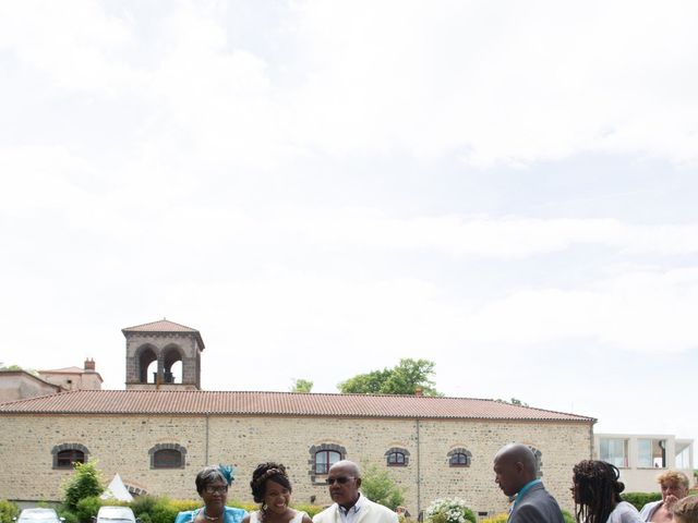 Le mariage de Mickael et Chrystelle à Collanges, Puy-de-Dôme 13