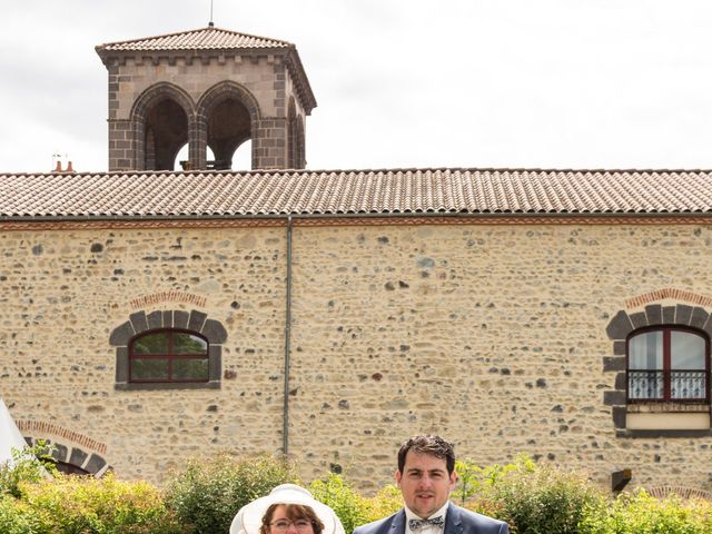 Le mariage de Mickael et Chrystelle à Collanges, Puy-de-Dôme 26