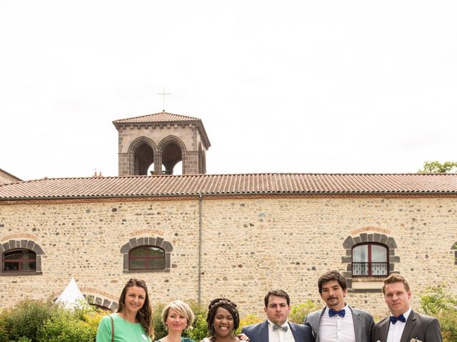 Le mariage de Mickael et Chrystelle à Collanges, Puy-de-Dôme 27