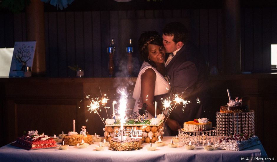 Le mariage de Mickael et Chrystelle à Collanges, Puy-de-Dôme