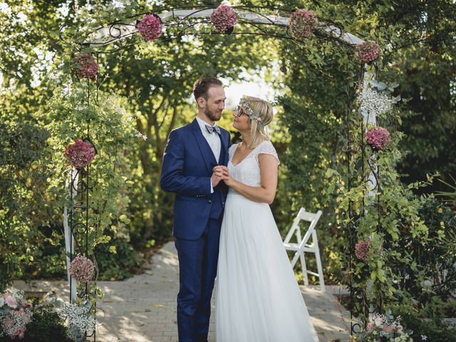 Le mariage de Romain et Faustine à Steenwerck, Nord 17