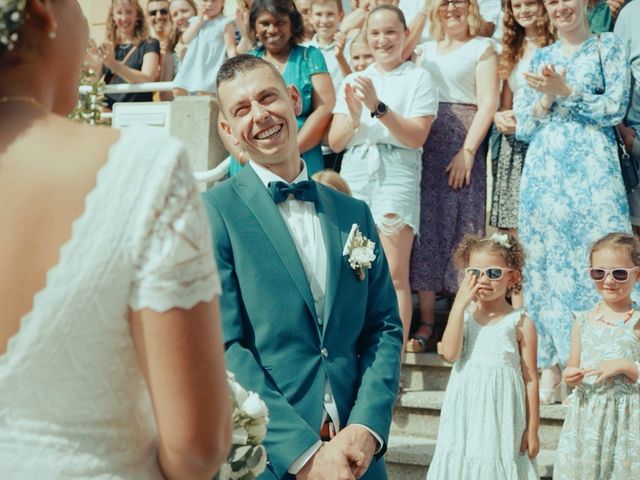 Le mariage de Guillaume et Valérie à Montchal, Loire 12