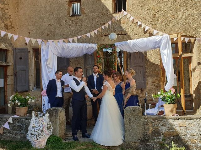Le mariage de Fabien et Anaïs  à Véranne, Loire 5