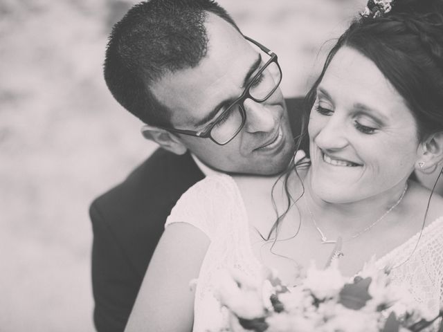 Le mariage de Fabien et Anaïs  à Véranne, Loire 27