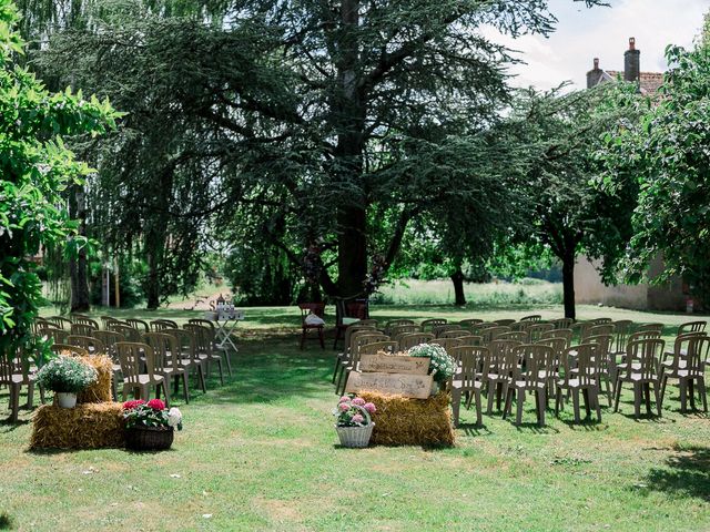 Le mariage de Sam et Sarah  à Abaucourt-Hautecourt, Meuse 2