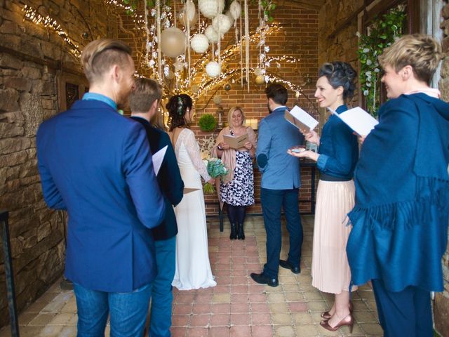 Le mariage de Baptiste et Rose à Concarneau, Finistère 41