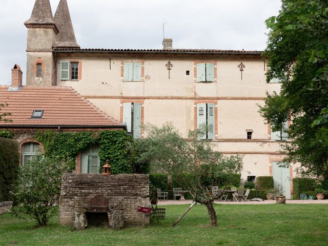 Le mariage de Xavier et Charlotte à Seilh, Haute-Garonne 40