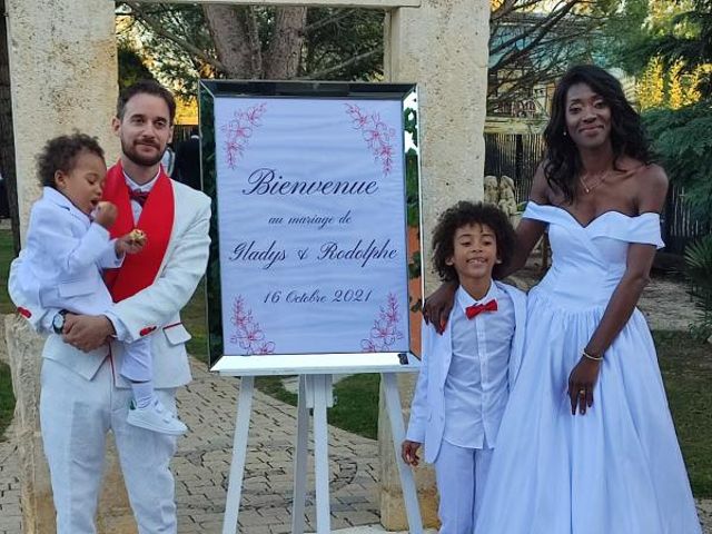 Le mariage de Gladys et Rodolphe  à Saint-Étienne-des-Oullières, Rhône 15