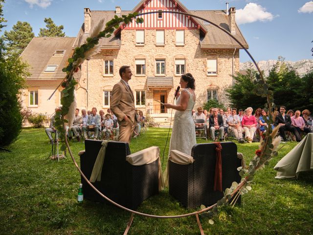 Le mariage de Raphaël et Flore à Domène, Isère 9