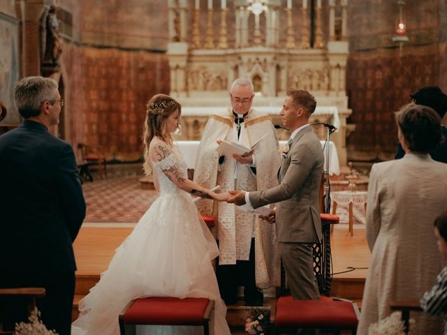 Le mariage de Arthur et Julia à Cazaux-Savès, Gers 1