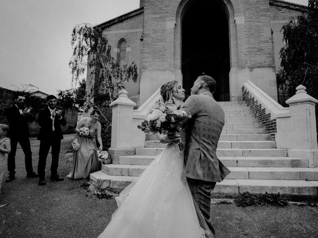 Le mariage de Arthur et Julia à Cazaux-Savès, Gers 14