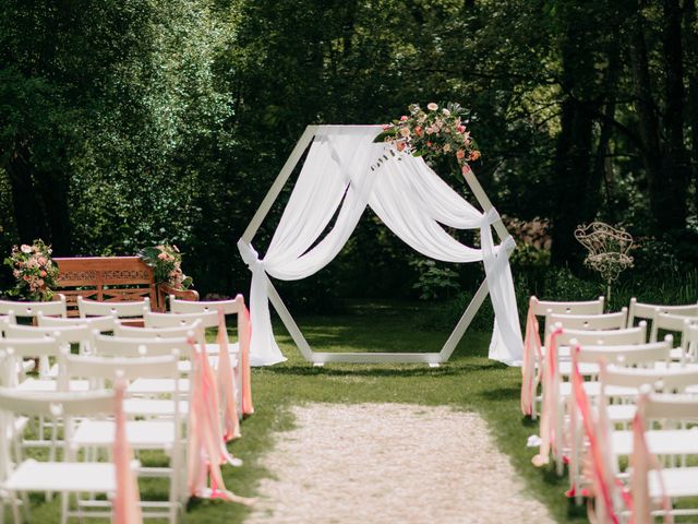 Le mariage de Hadrien et Sarah à Bransles, Seine-et-Marne 6