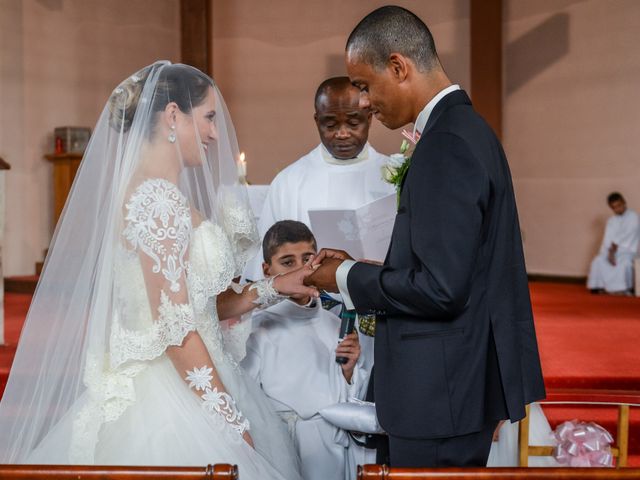 Le mariage de Rémi et Véronika à Bondy, Seine-Saint-Denis 17