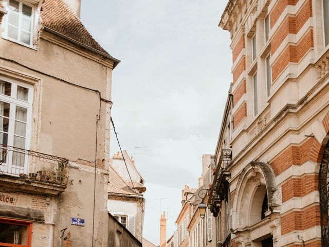 Le mariage de Kamel et Laure  à Moulins, Allier 3