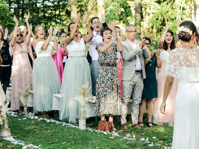 Le mariage de Clara et Laura à Fontenay-Trésigny, Seine-et-Marne 92