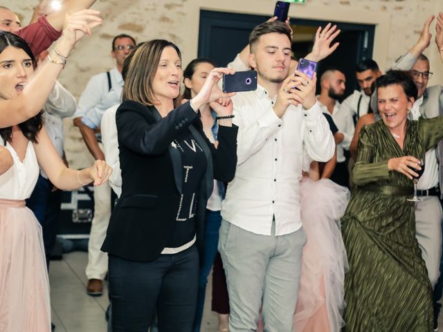 Le mariage de Clara et Laura à Fontenay-Trésigny, Seine-et-Marne 209