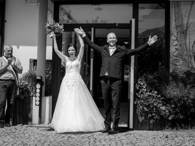 Le mariage de Erwan et Priscilla à La Balme-de-Sillingy, Haute-Savoie 35