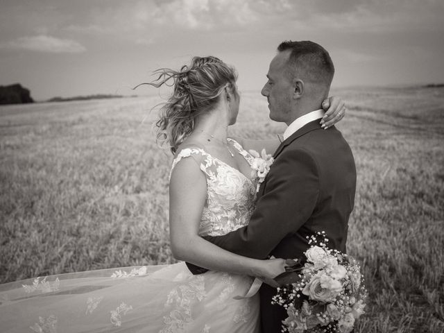 Le mariage de Damien et Justine à Courcelles-en-Bassée, Seine-et-Marne 18