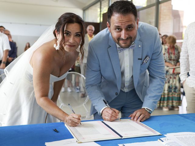 Le mariage de Issame et Christelle à Saint-Sulpice-la-Pointe, Tarn 63