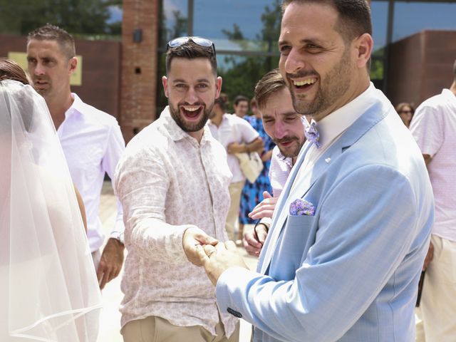 Le mariage de Issame et Christelle à Saint-Sulpice-la-Pointe, Tarn 69