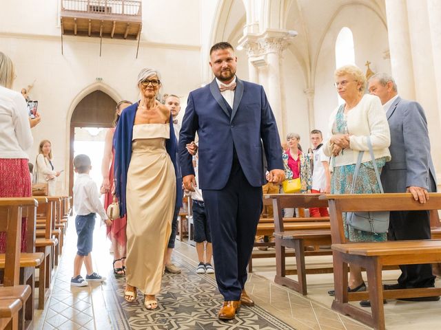 Le mariage de Valentin et Virginie à Andouillé, Mayenne 36