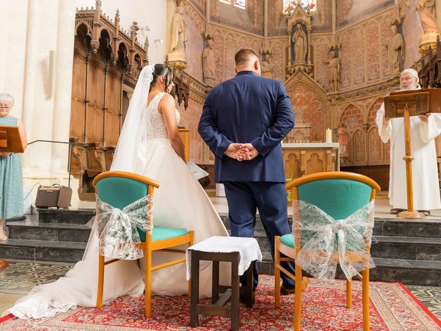 Le mariage de Valentin et Virginie à Andouillé, Mayenne 38