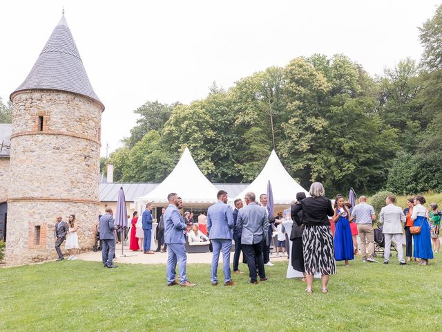 Le mariage de Valentin et Virginie à Andouillé, Mayenne 46
