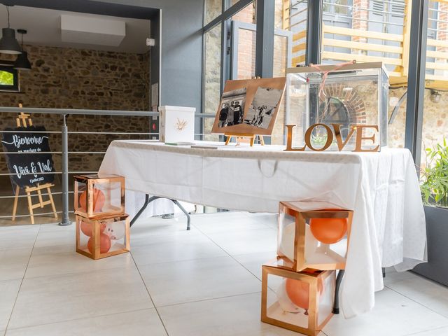 Le mariage de Valentin et Virginie à Andouillé, Mayenne 55