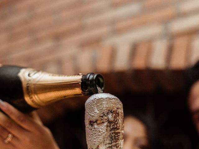 Le mariage de Naval et Tamby à Toulouse, Haute-Garonne 35