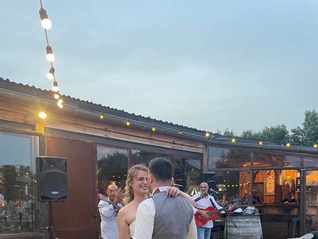 Le mariage de Simon et Manon à Cairanne, Vaucluse 4