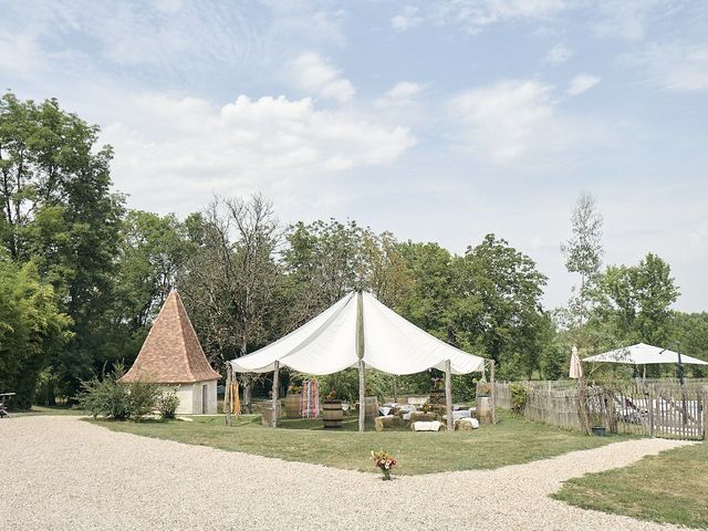 Le mariage de Alexandre et Célia à Saint-Aulaye, Dordogne 5