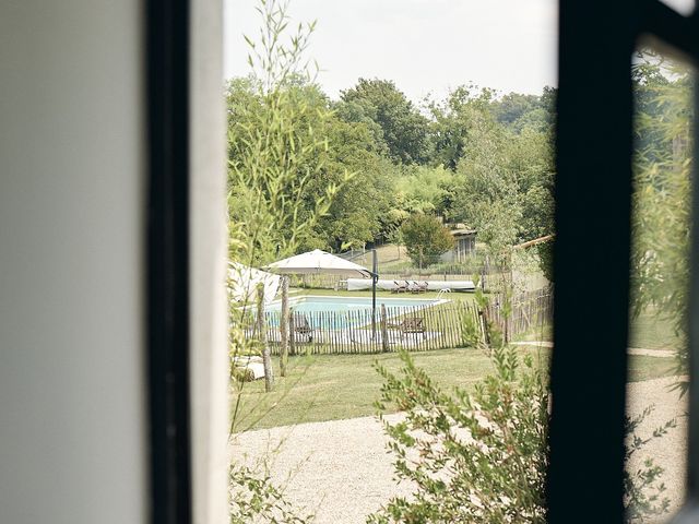 Le mariage de Alexandre et Célia à Saint-Aulaye, Dordogne 6