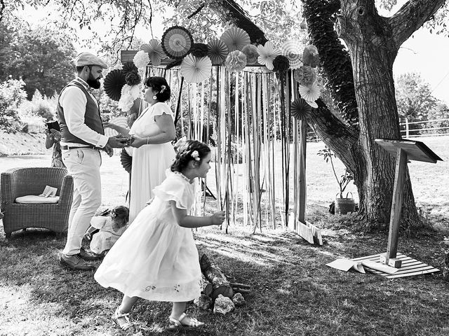 Le mariage de Alexandre et Célia à Saint-Aulaye, Dordogne 17