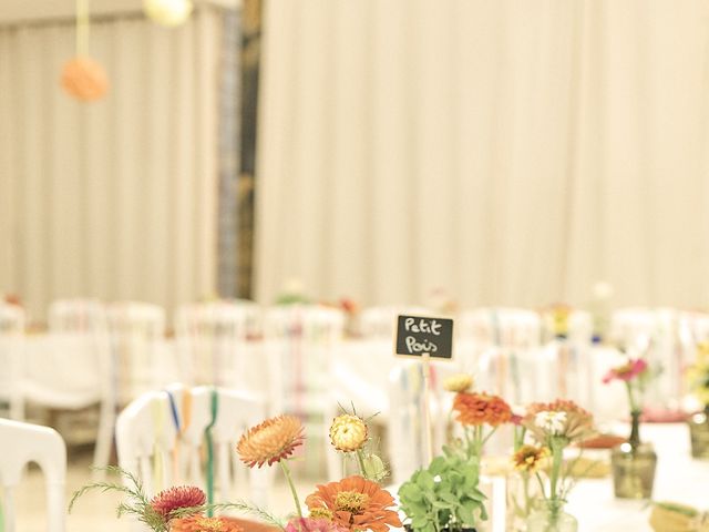 Le mariage de Alexandre et Célia à Saint-Aulaye, Dordogne 22