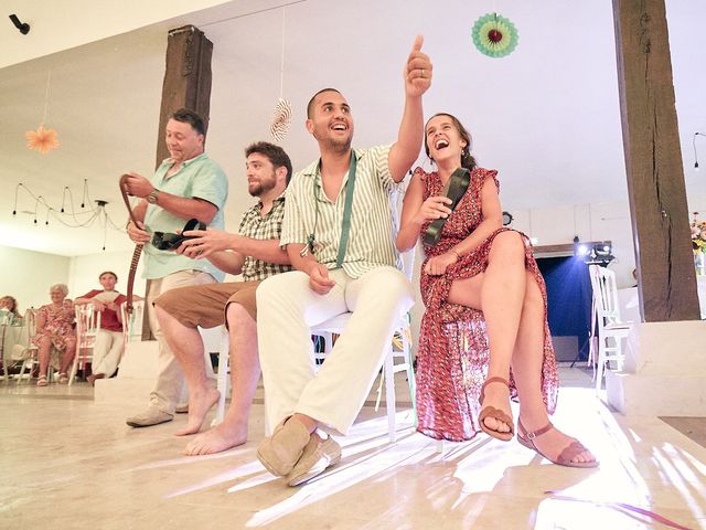 Le mariage de Alexandre et Célia à Saint-Aulaye, Dordogne 26