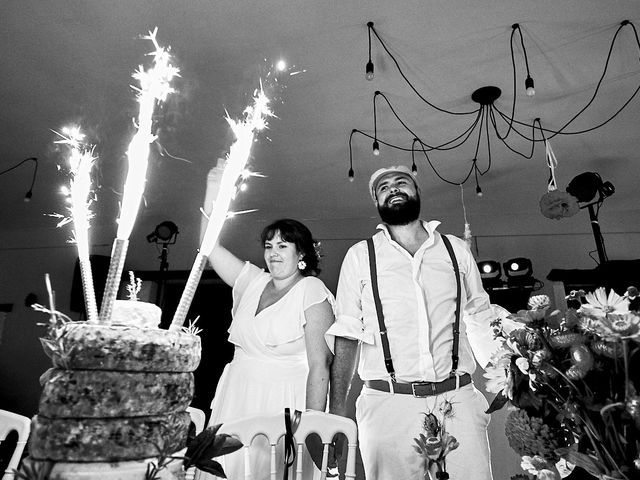 Le mariage de Alexandre et Célia à Saint-Aulaye, Dordogne 27