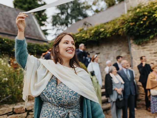 Le mariage de Julien et Cécile à Grand-Champ, Morbihan 51
