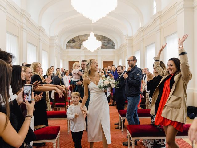 Le mariage de Romain et Marine à Saint-Valérien, Yonne 12