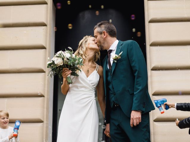 Le mariage de Romain et Marine à Saint-Valérien, Yonne 14