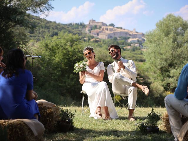 Le mariage de Jérémy et Bénédicte à Simiane-la-Rotonde, Alpes-de-Haute-Provence 48