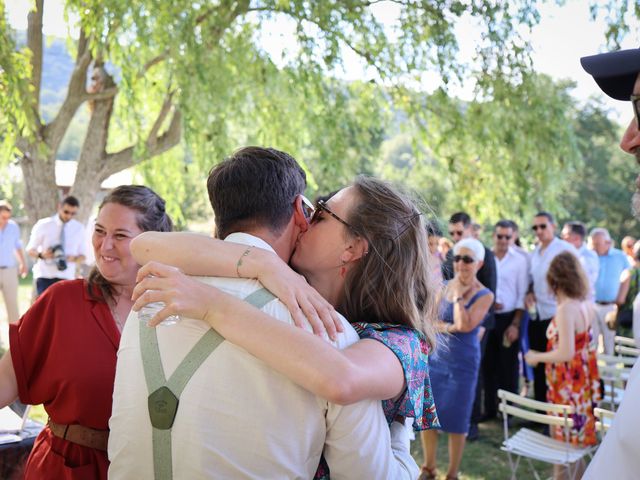 Le mariage de Jérémy et Bénédicte à Simiane-la-Rotonde, Alpes-de-Haute-Provence 59