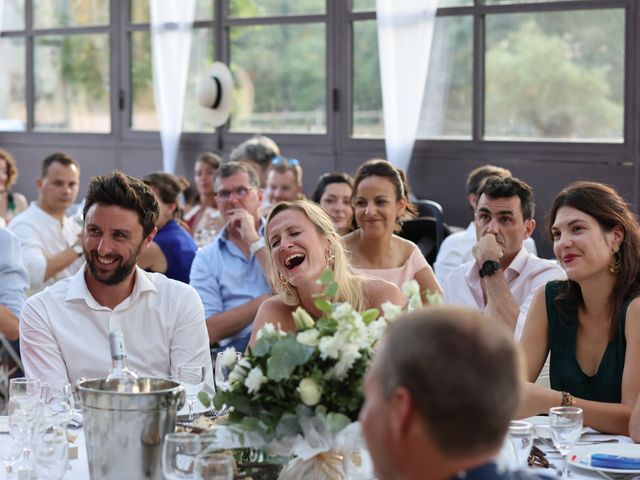 Le mariage de Jérémy et Bénédicte à Simiane-la-Rotonde, Alpes-de-Haute-Provence 83