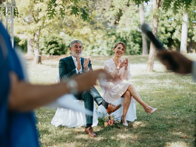 Le mariage de Antonio et Christine à Fleurie, Rhône 4