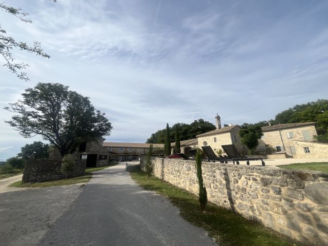 Le mariage de Clem et Aude à Vaison-la-Romaine, Vaucluse 4