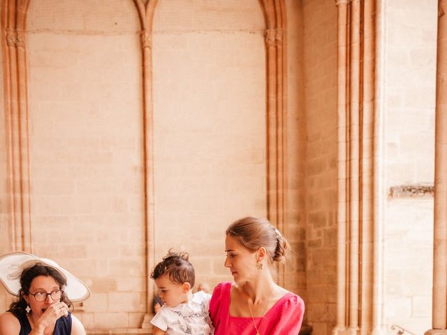 Le mariage de Mario et Domitille à Semur-en-Auxois, Côte d'Or 7